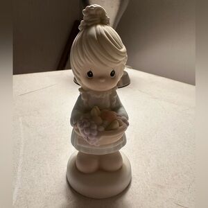 Precious Moment - The Fruit Of the Spirit Is Love 521213